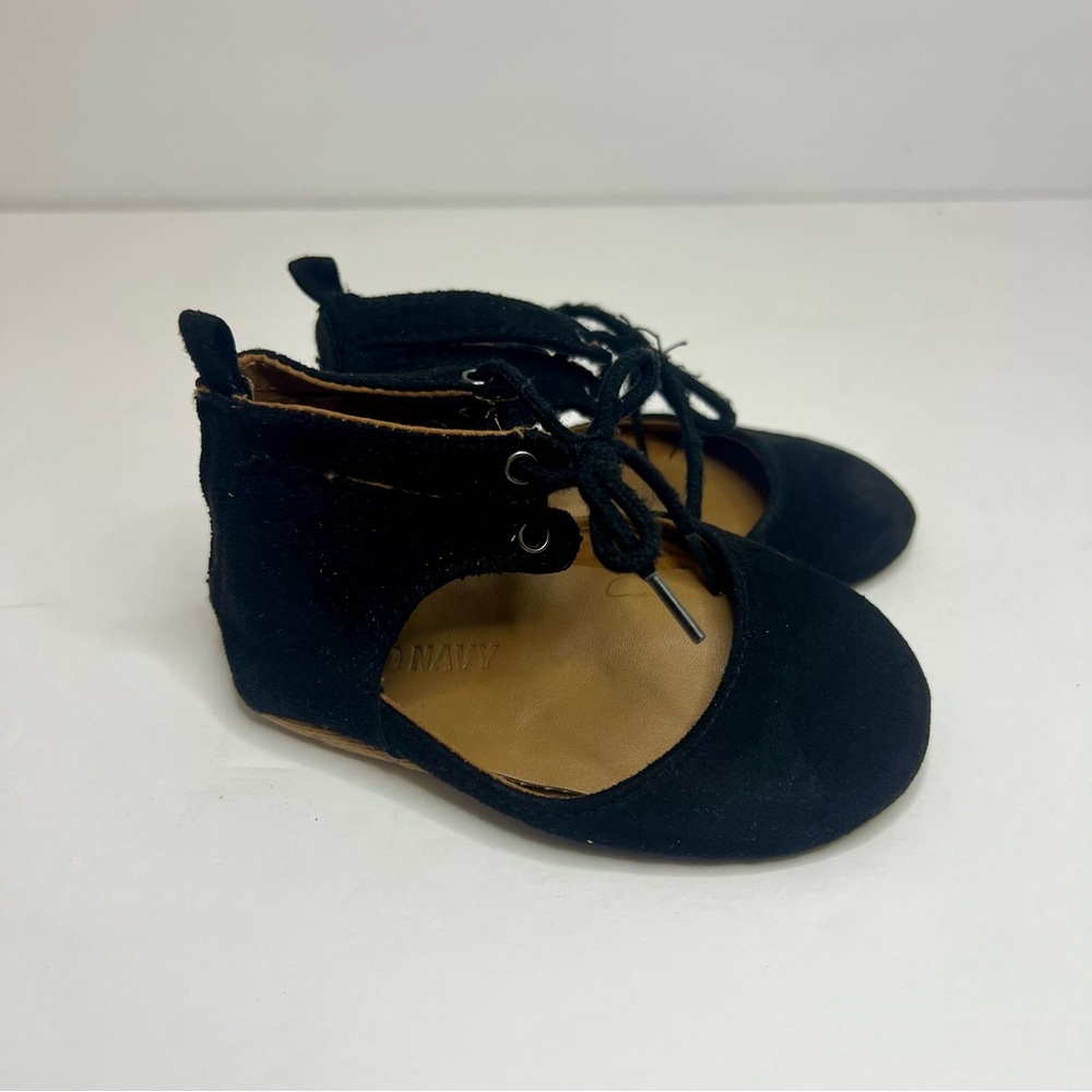 Old Navy Black Suede Lace-Up Shoes Size 18-24 Months Baby Toddler Soft Dressy